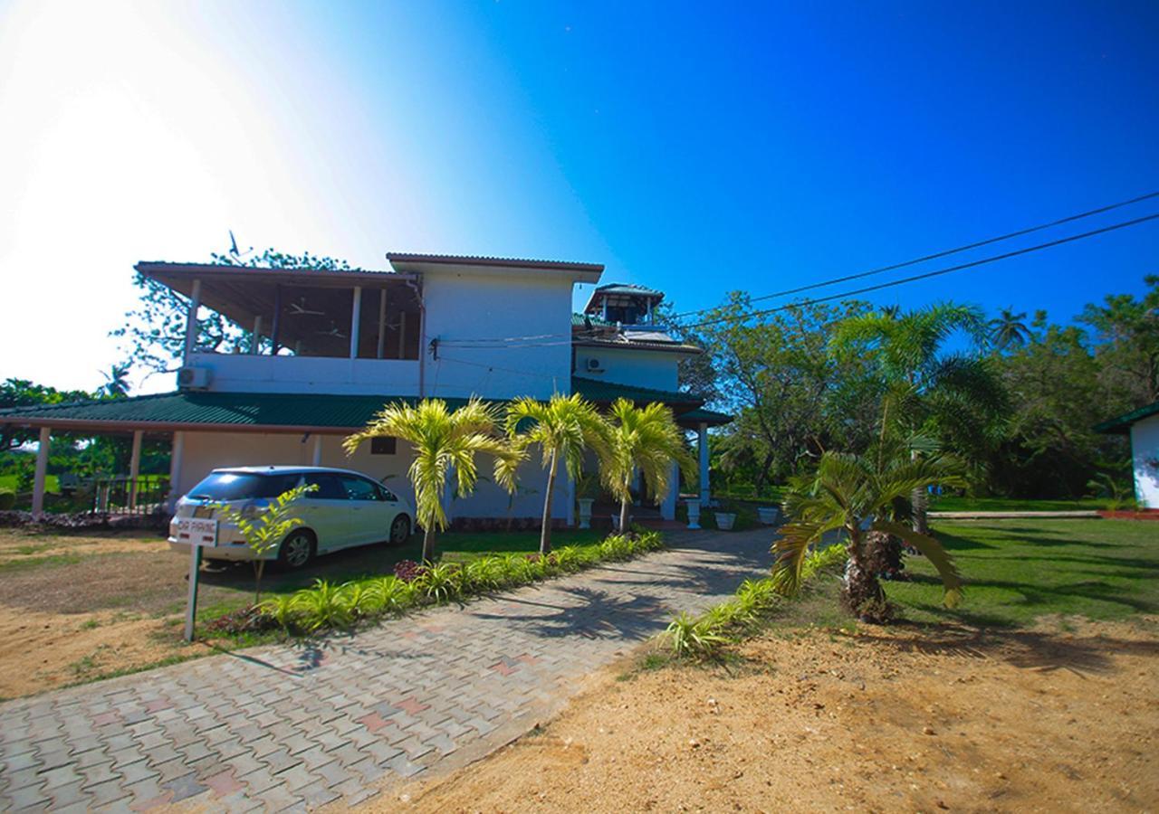 Birdsong Leisure Resort Тисамахарама Екстериор снимка