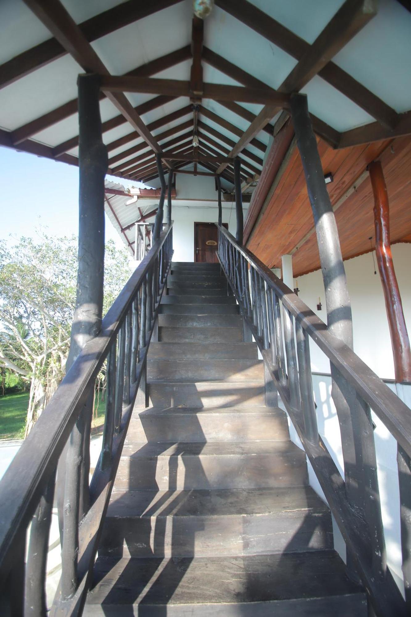 Birdsong Leisure Resort Тисамахарама Екстериор снимка