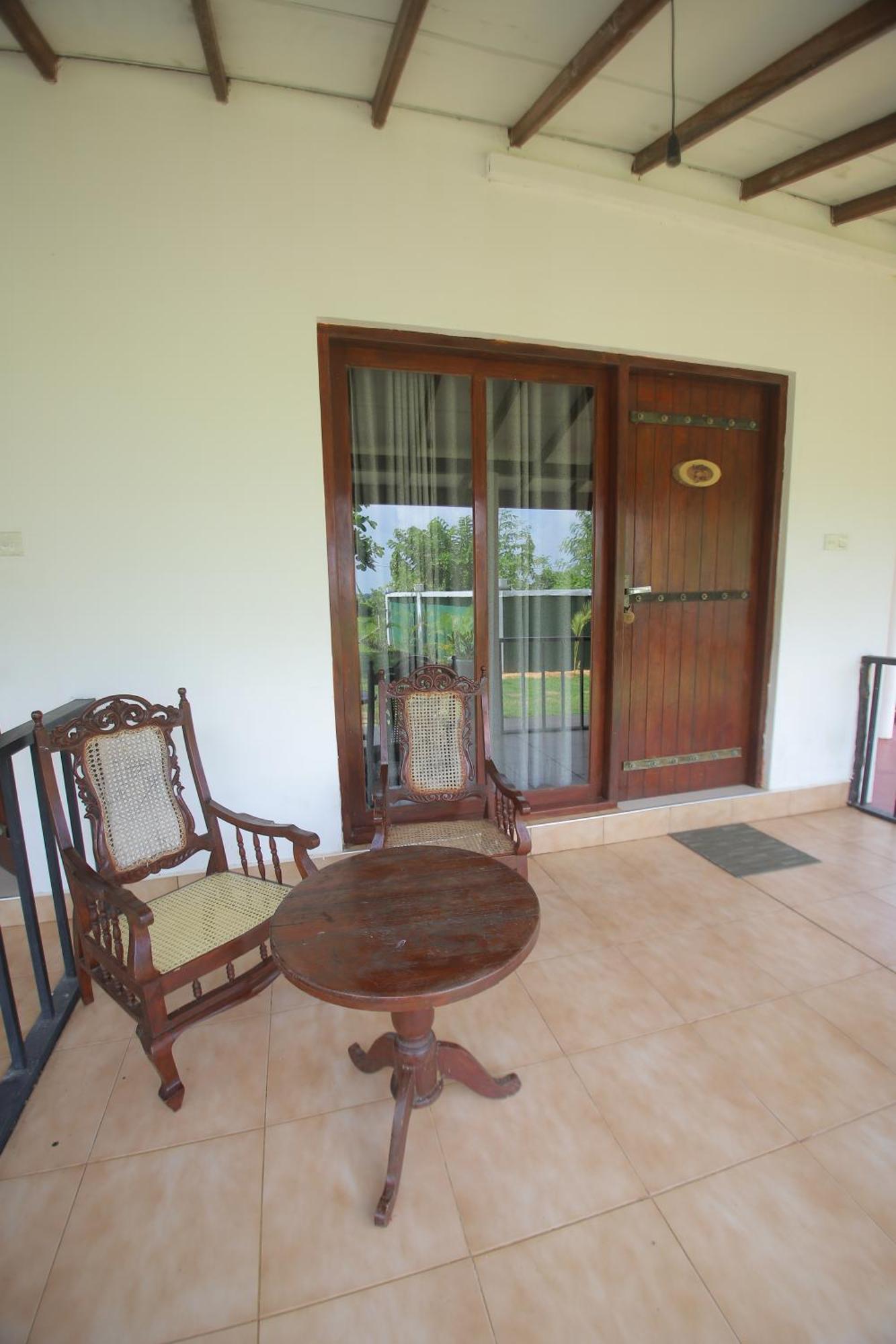 Birdsong Leisure Resort Тисамахарама Екстериор снимка