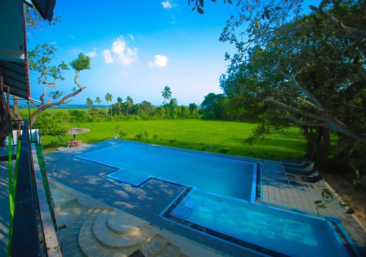 Birdsong Leisure Resort Тисамахарама Екстериор снимка