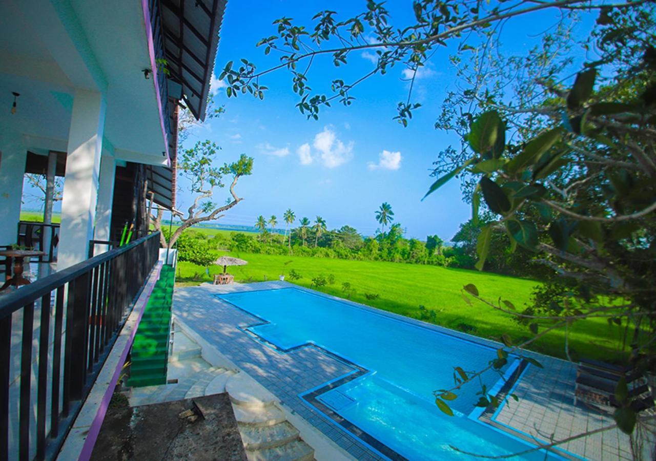 Birdsong Leisure Resort Тисамахарама Екстериор снимка